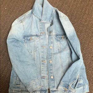 denim jean jacket(ON HOLD DO NOT BUY)